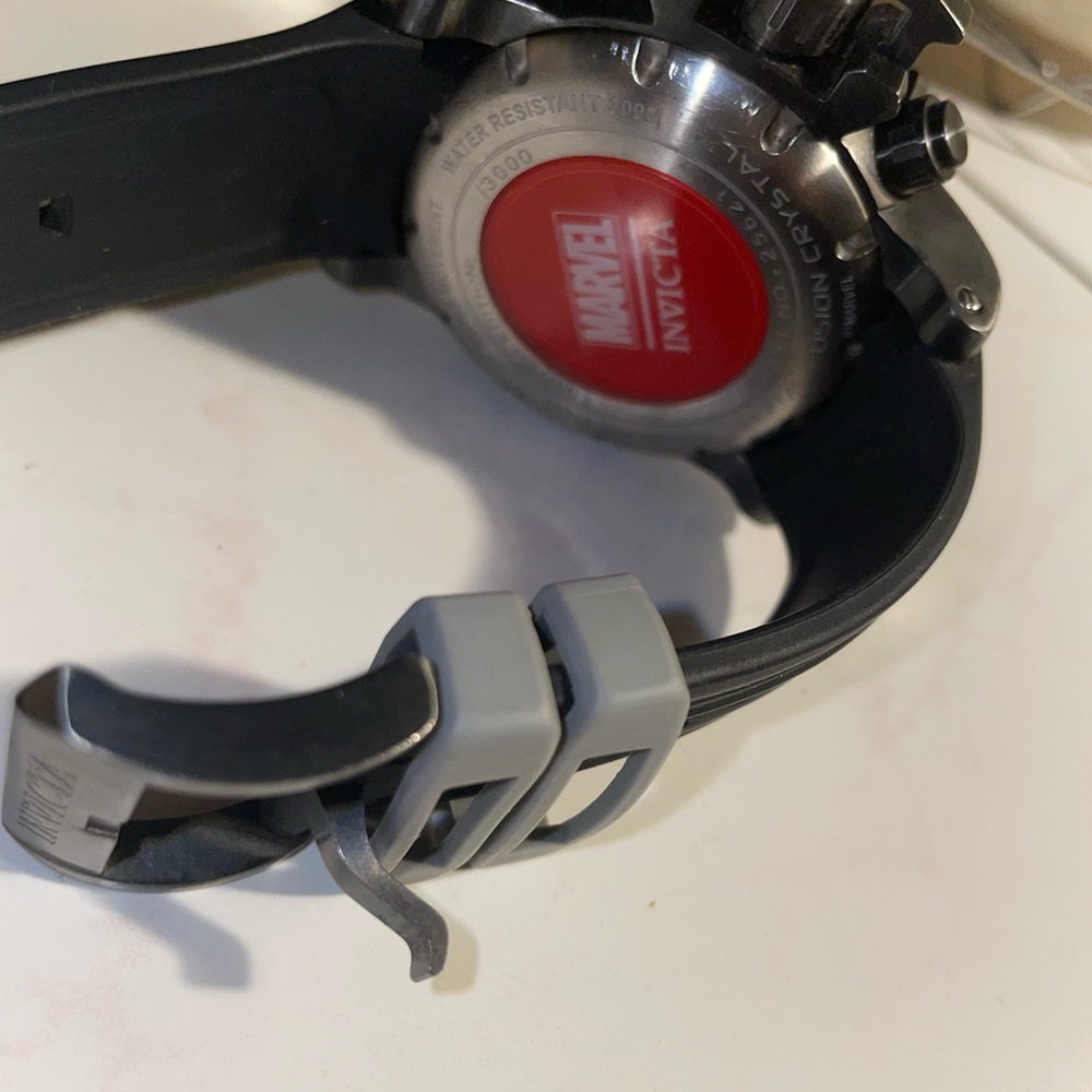 Invicta sea hunter 3rd one of 3000 made 
Captain America marvel addition